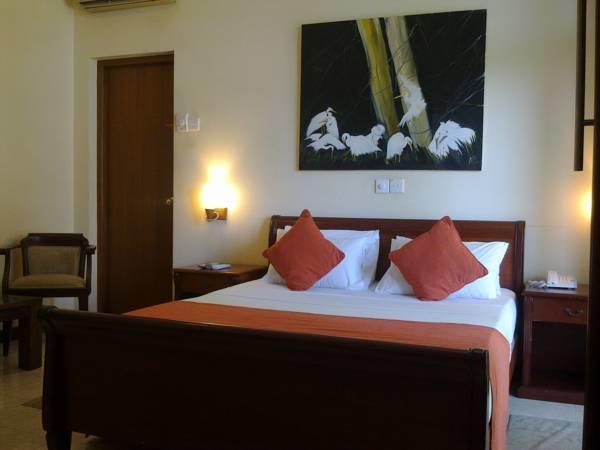 Silvikris Villa Colombo Esterno foto