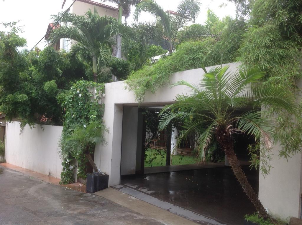 Silvikris Villa Colombo Esterno foto